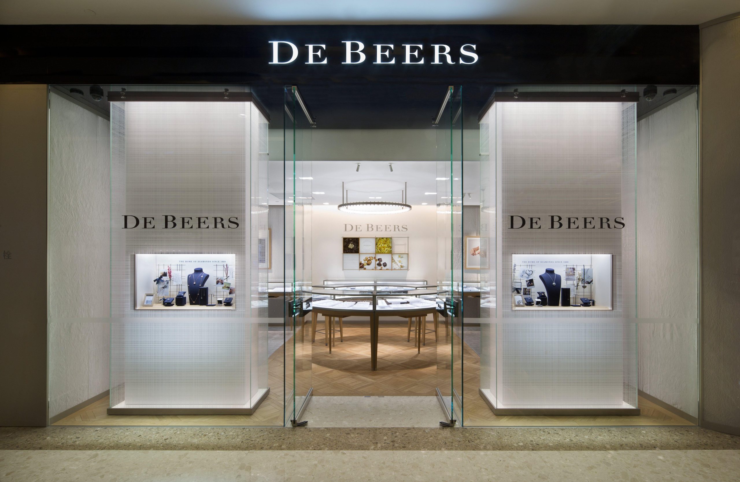 DE BEERS
